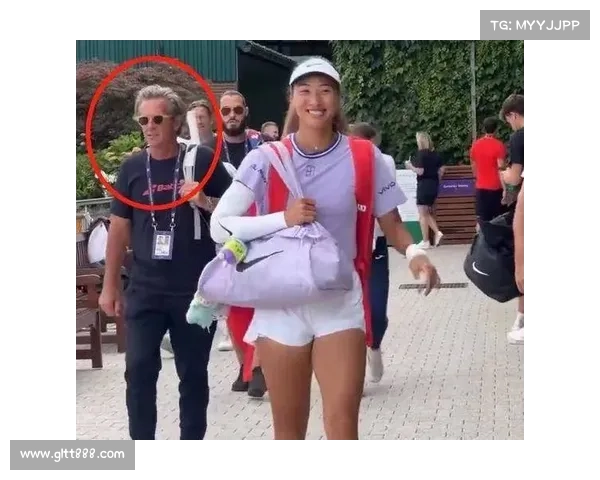 郑钦文训练团队迎来新面孔 纳达尔前教练罗伊格加盟助力指导 郑钦文训练团队迎来新面孔 纳达尔前教练罗伊格加盟助力指导